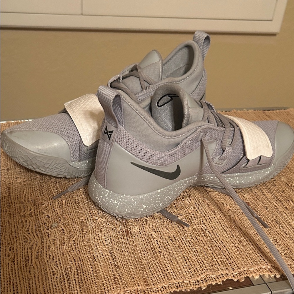 Nike Men’s Gray and White Sneakers